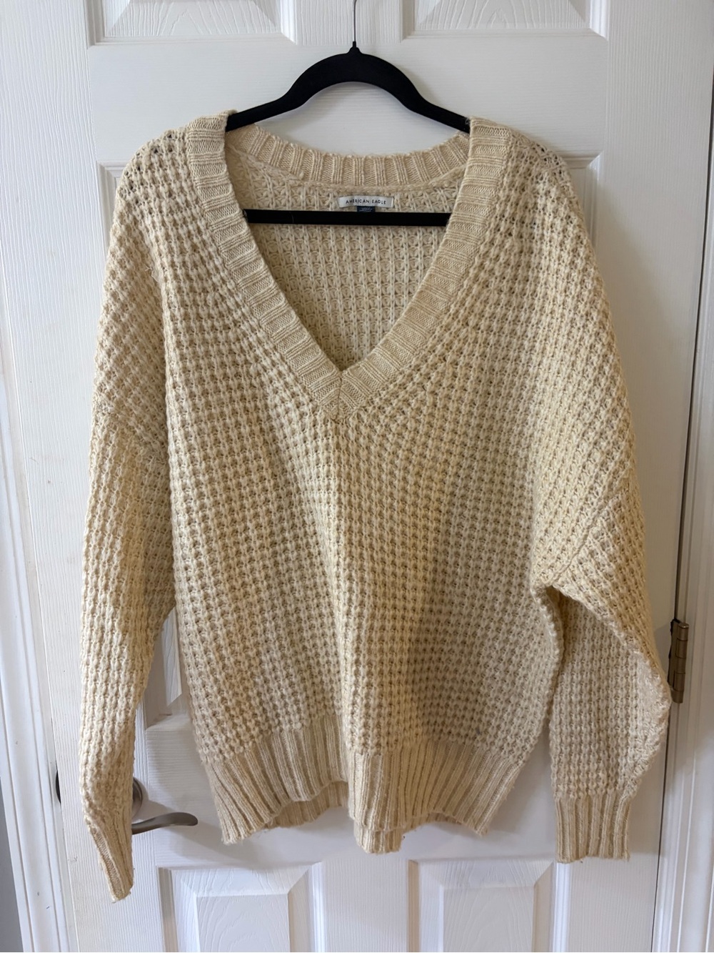 American Eagle Oversized Cozy V-Neck Chunky Knit Sweater - Cream